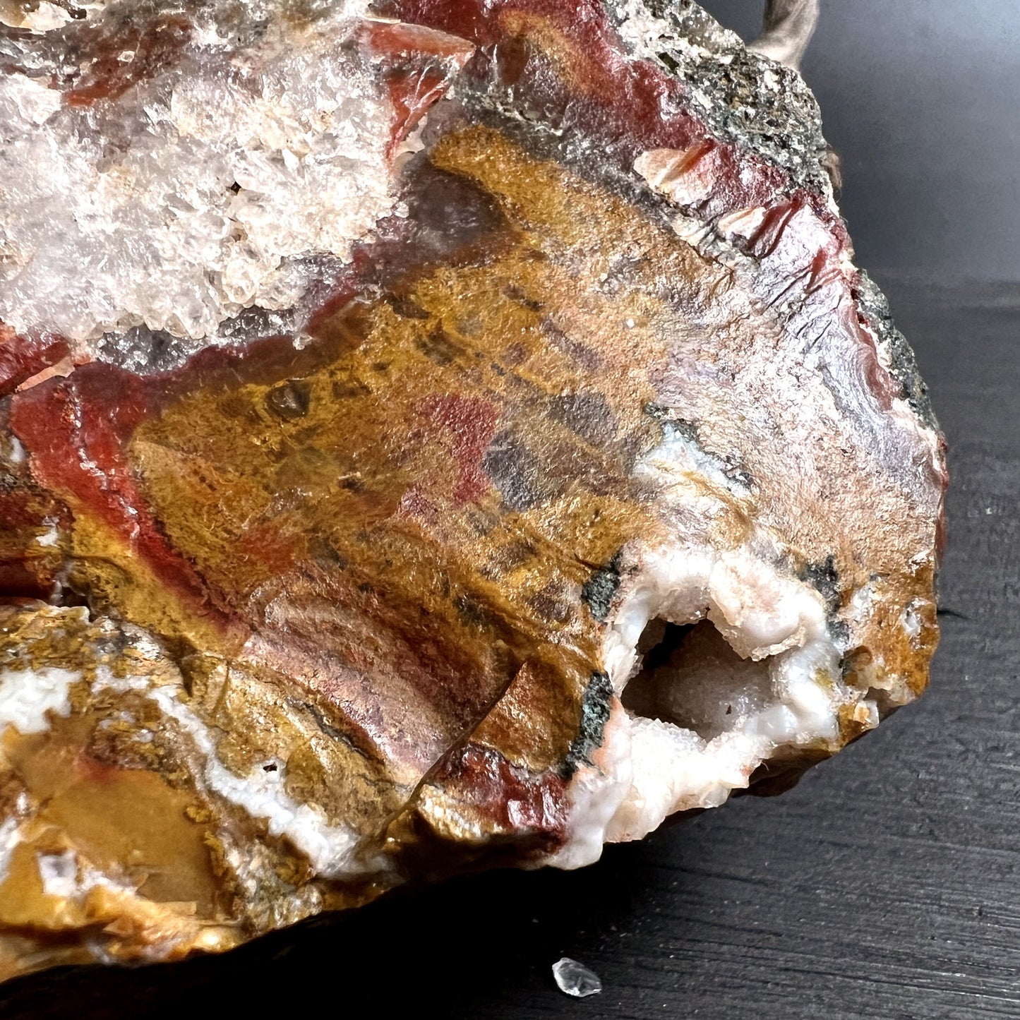 Heliotrop Rohstein mit Quarz Druse | Brasilien | 545g | Happy Minerals