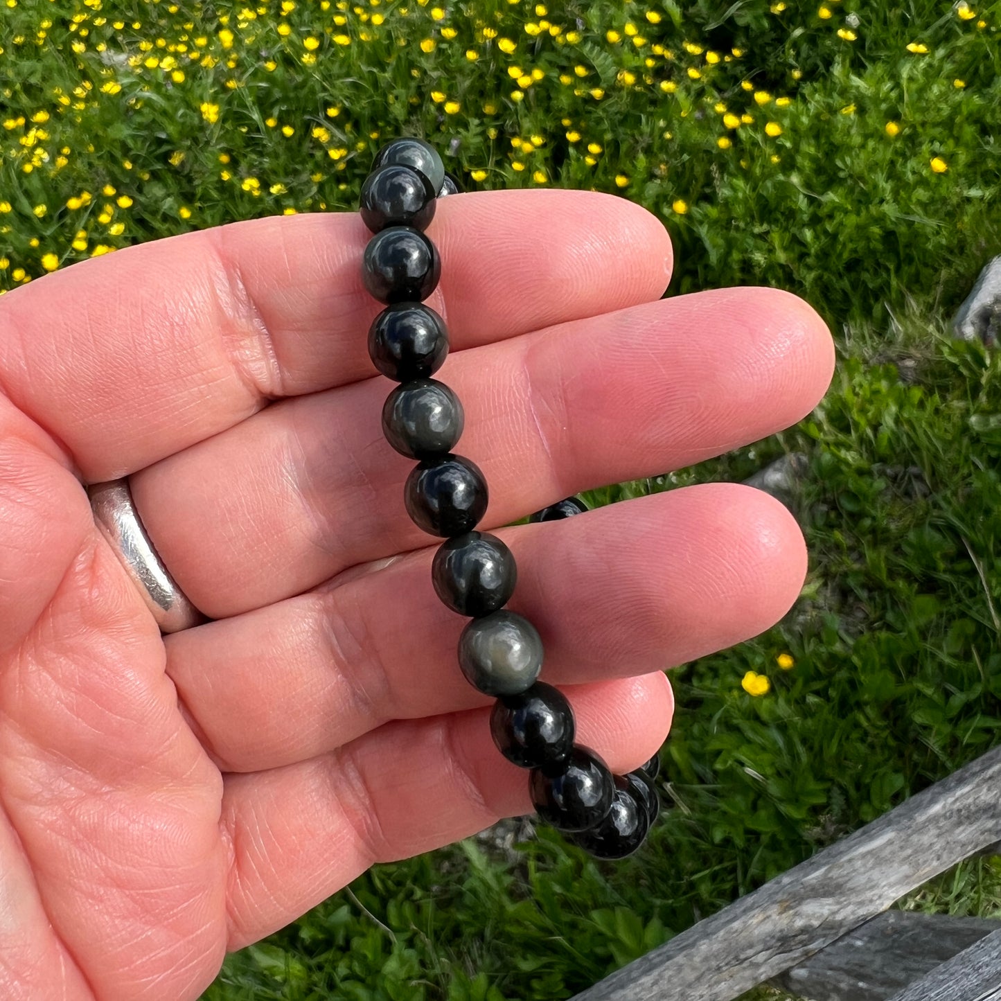 Regenbogen Obsidian Armband mit 8 mm Perlen – energetischer Schutz am Handgelenk | Happy Minerals