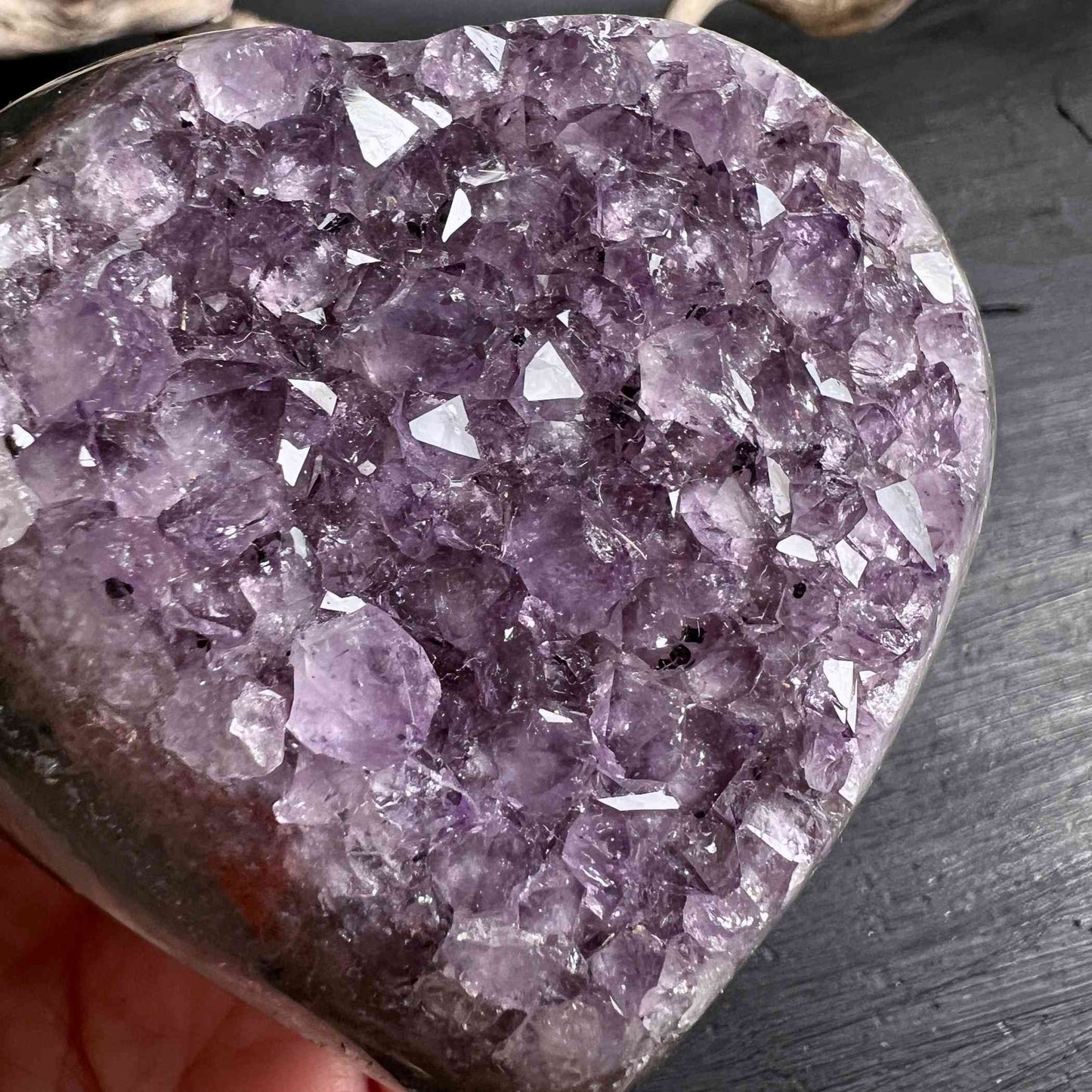 Amethyst Herz 8cm mit Achatbasis | Spirituelle Klarheit und innere Ruhe