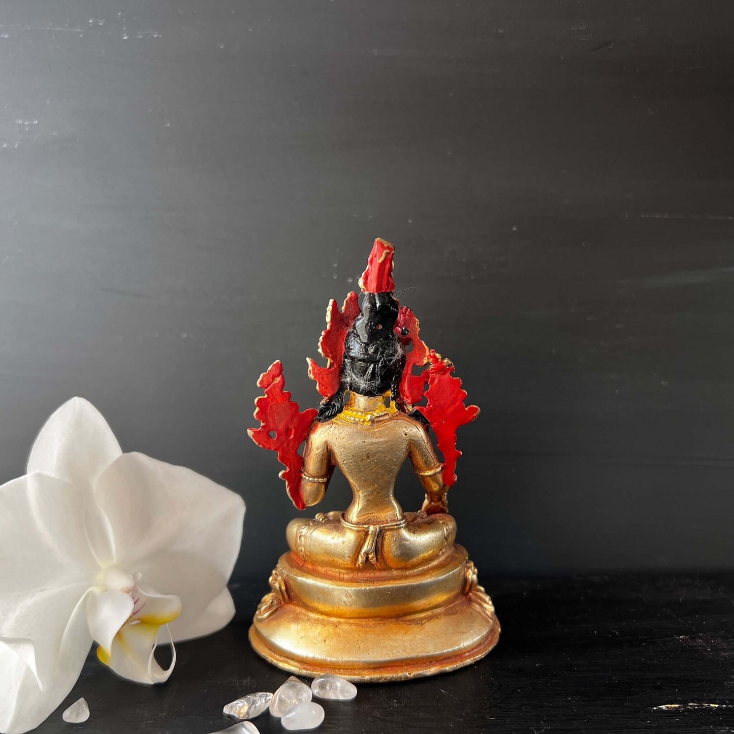 Weiße Tara Statue, Rückseite