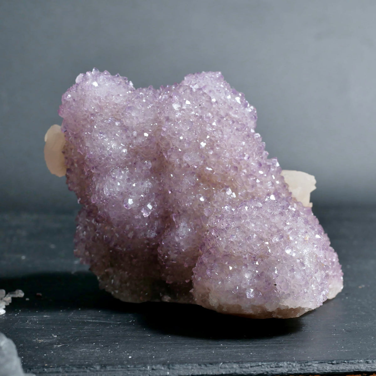 Amethyst | Botryoidal | Kugelig | Zart Lila | Funkelnd | Südafrika | Rohstein | Happy Minerals