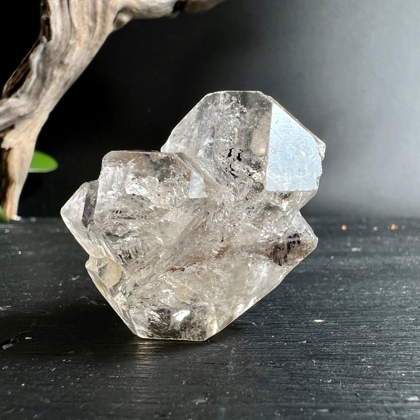 Fensterquarz Rückseite | alternative Perspektive | Kristallstrukturen | Pakistan Rohstein | Happy Minerals