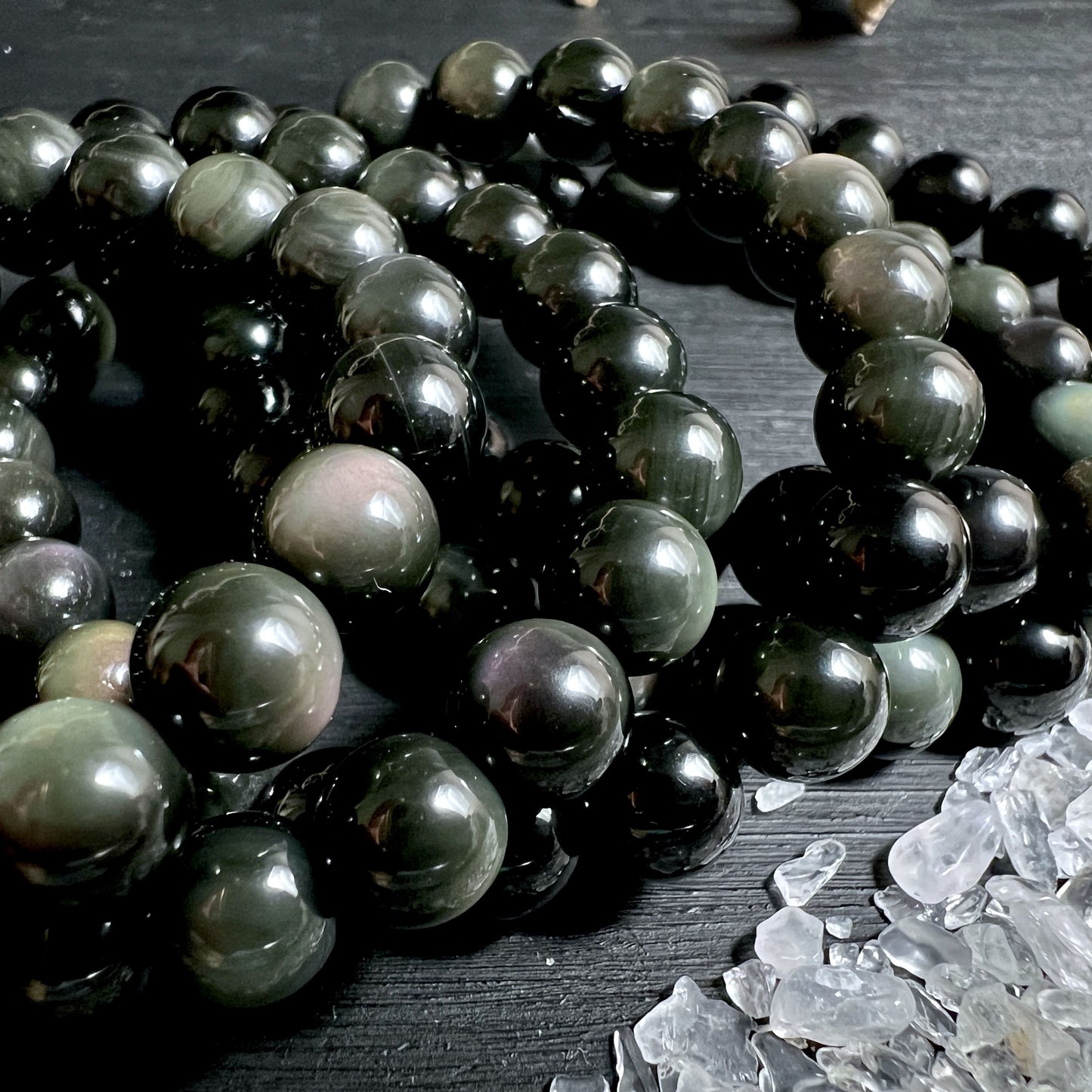 Poliertes Regenbogen Obsidian Armband aus vulkanischem Glas | Happy Minerals