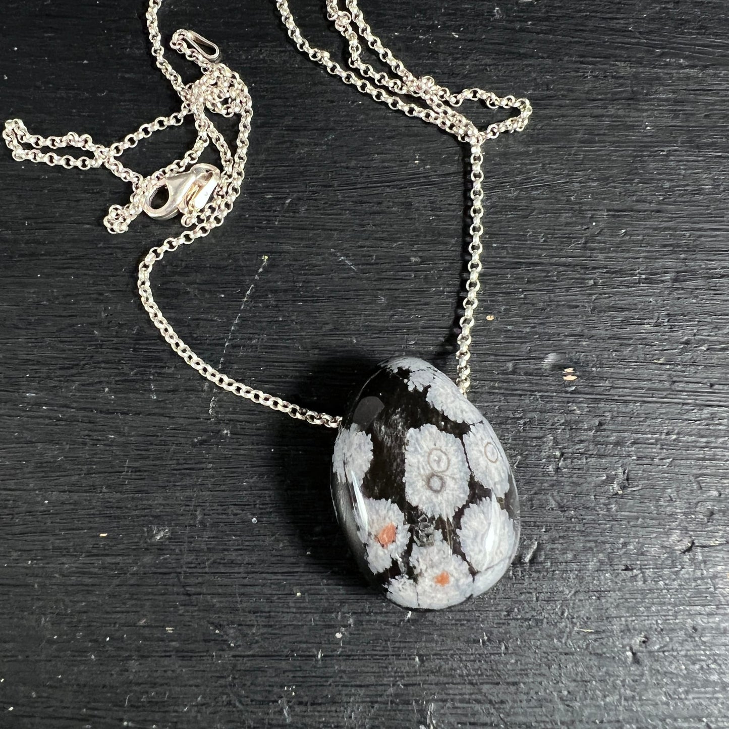 Schneeflockenobsidian | komplette Halskette | Karabinerverschluss | orange Farbtupfer | Happy Minerals