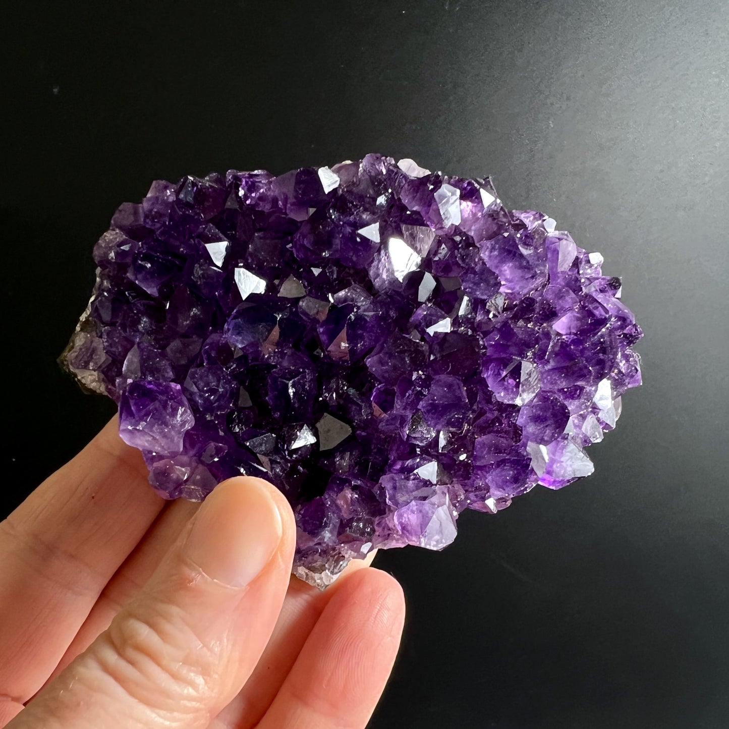 Amethystdruse aus Uruguay – perfekt für Meditation, Altar und Energiearbeit | Happy Minerals