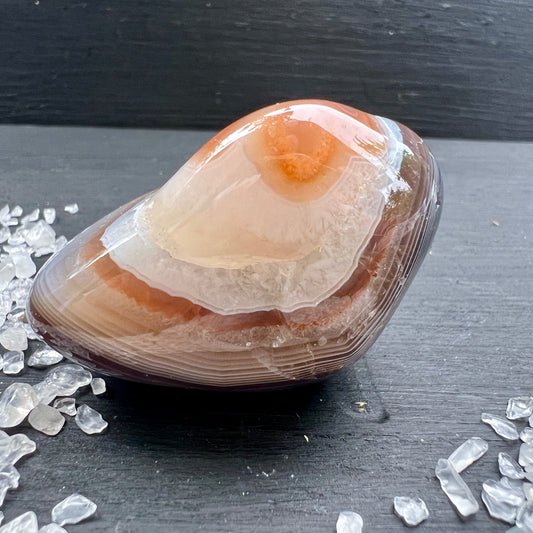Botswana Achat Handschmeichler – 62 g Erdung in Schönster Form | Happy Minerals