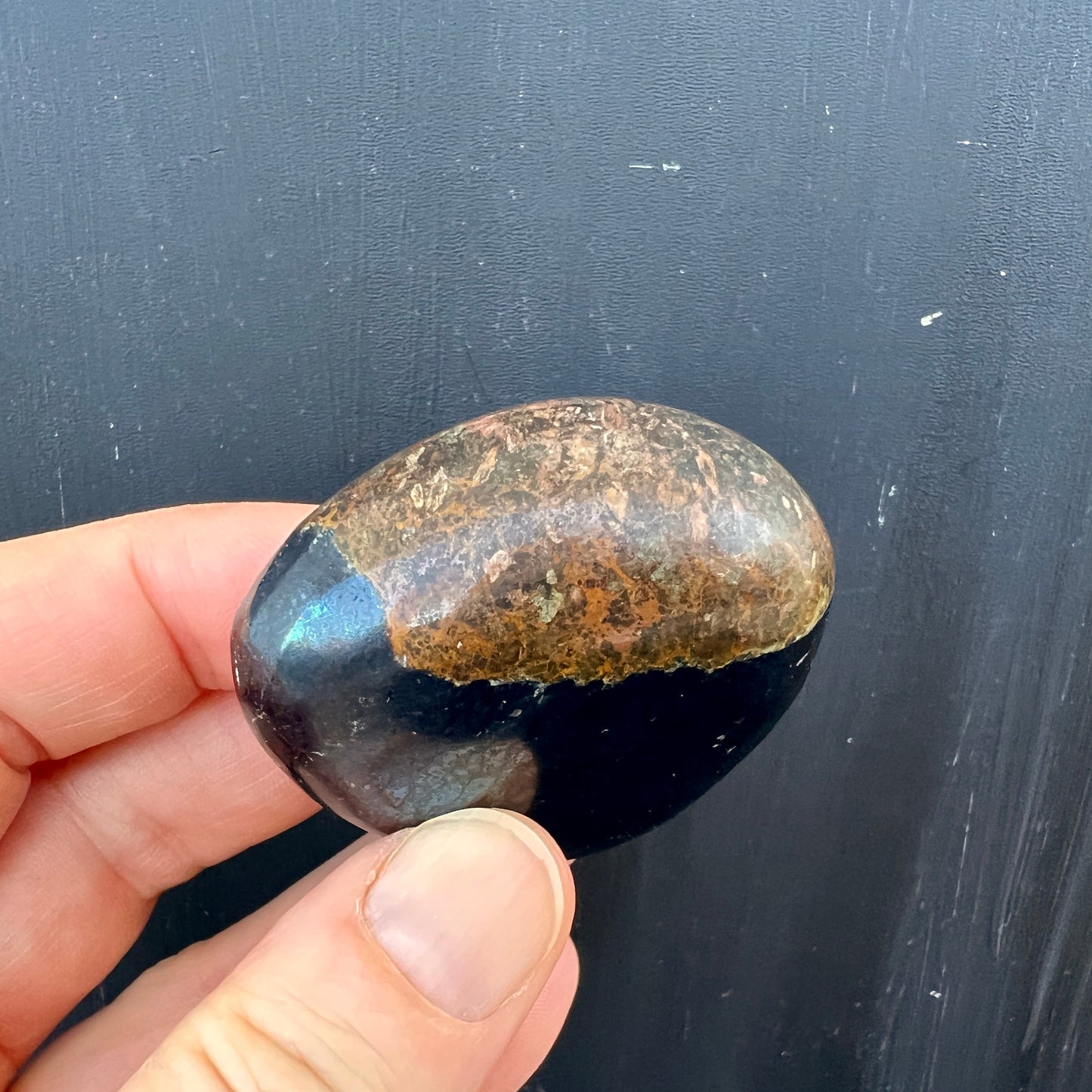 Covellin Handschmeichler aus Peru, seltenes Kupfersulfid| Happy Minerals