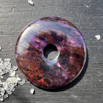 Echter Sugilit-Donut-Anhänger – ca. 50mm, 30g | Südafrika | Happy Minerals