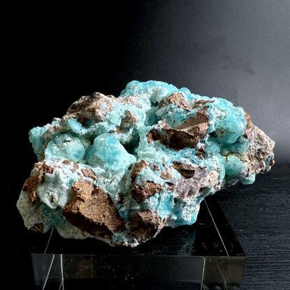 Hemimorphit aus der DR Kongo, blau leuchtend, auf transparentem Sockel Rückseite | Happy Minerals