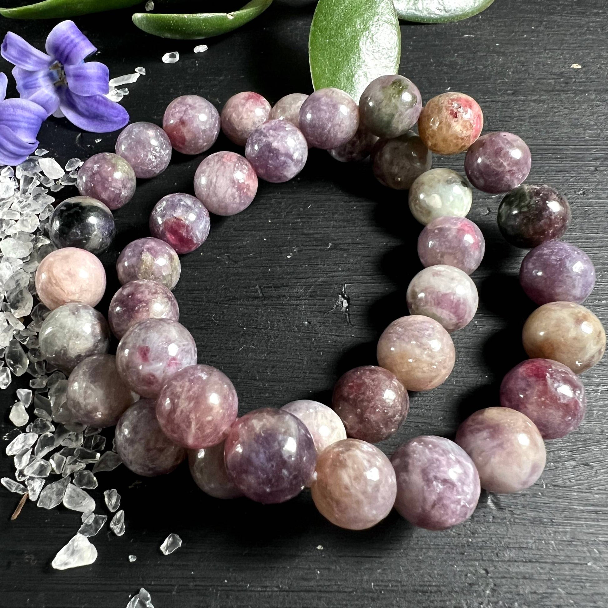 Zwei Unicorn - Lepidolith Armbänder mit 11 mm Perlen | Happy Minerals