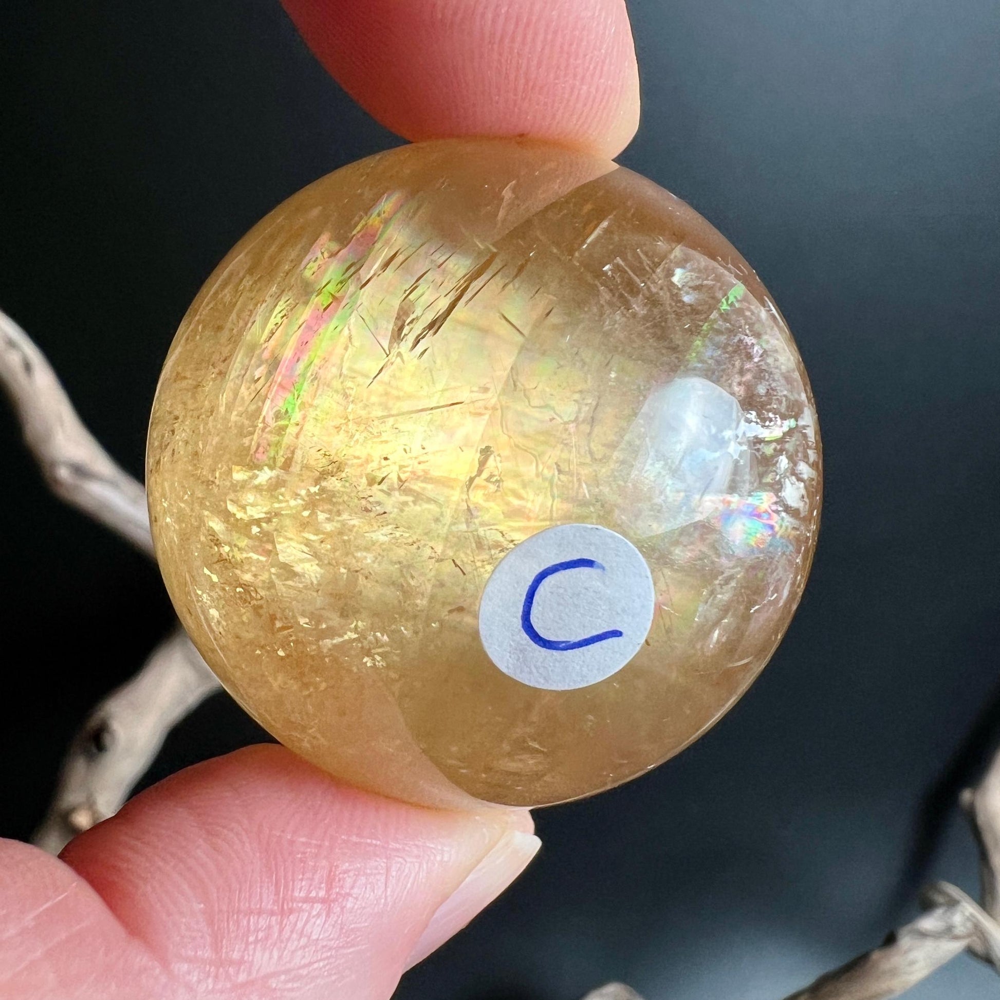 Optischer Calcit "C" ca. 40mm gelber Calcit, klar | Happy Minerals