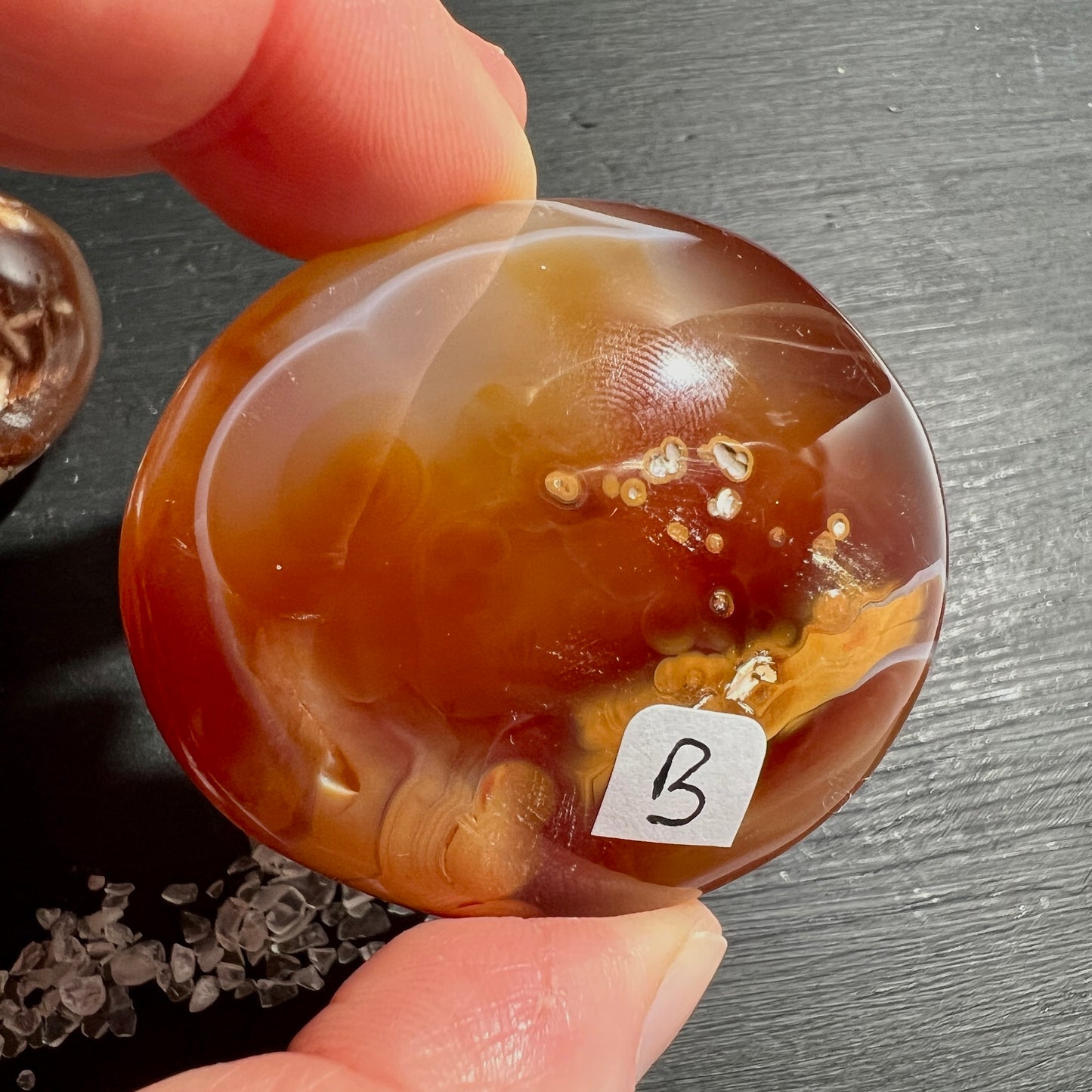 Orange Karneol / Sardonyx aus Madagaskar – Sardonyx B |  Happy Minerals