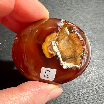 Orange Karneol / Sardonyx aus Madagaskar – Sardonyx E|  Happy Minerals