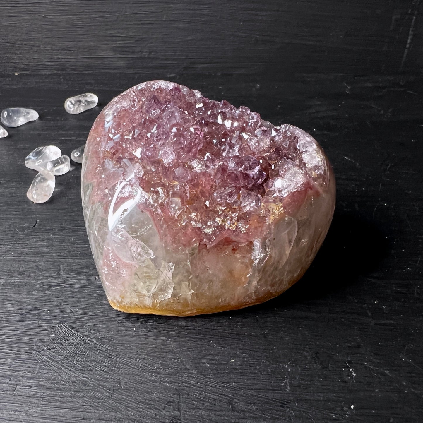Pink Amethyst Herz aus Uruguay, linke Seite | Happy Minerals