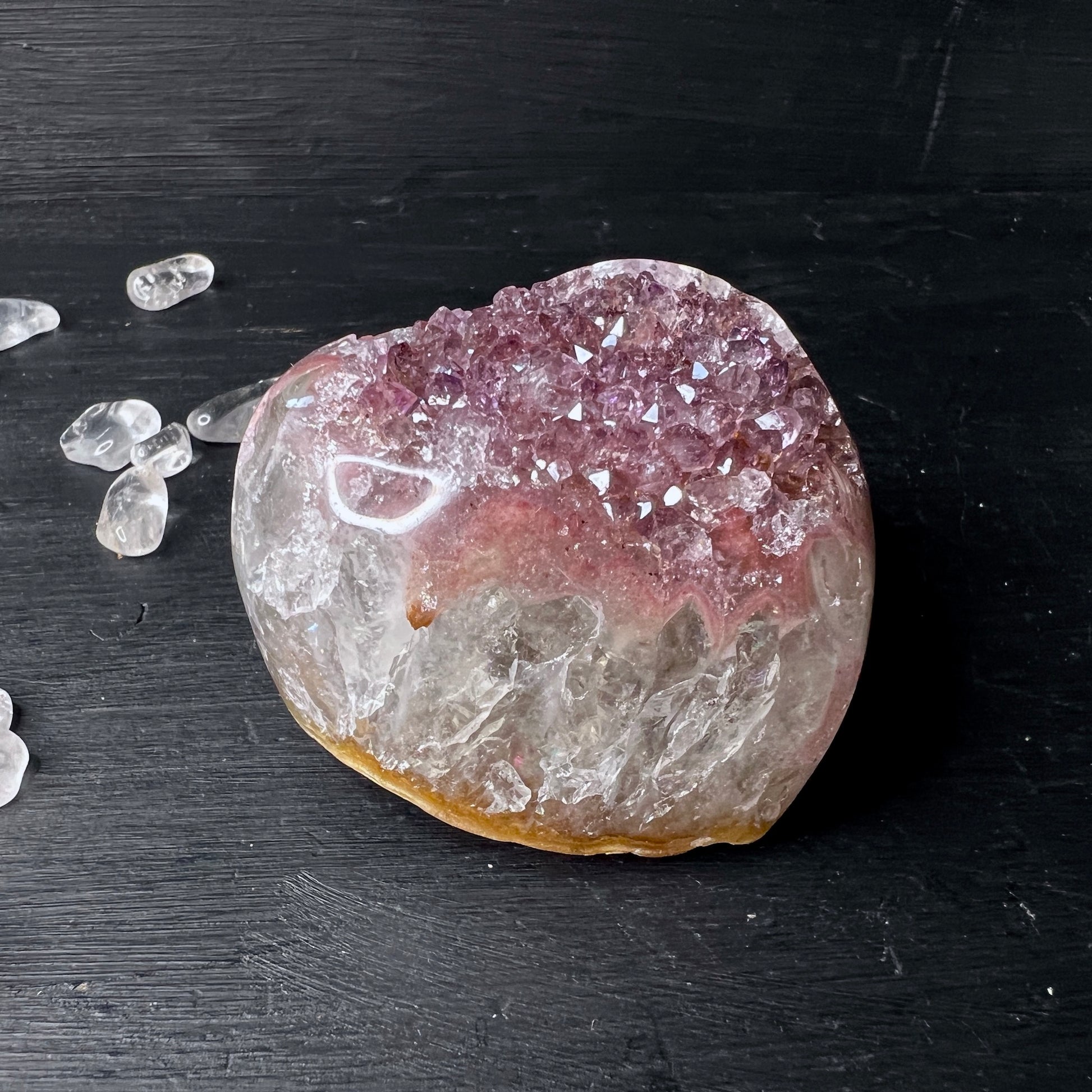 Pink Amethyst Herz aus Uruguay, rechte Seite | Happy Minerals