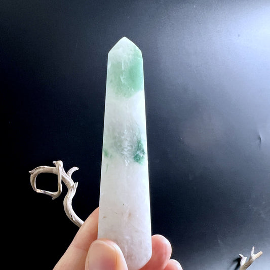 Quarz Aventurin Massagestab mit grüner Spitze und weißer Quarzmatrix, ca. 110 mm, aus Brasilien | Happy Minerals