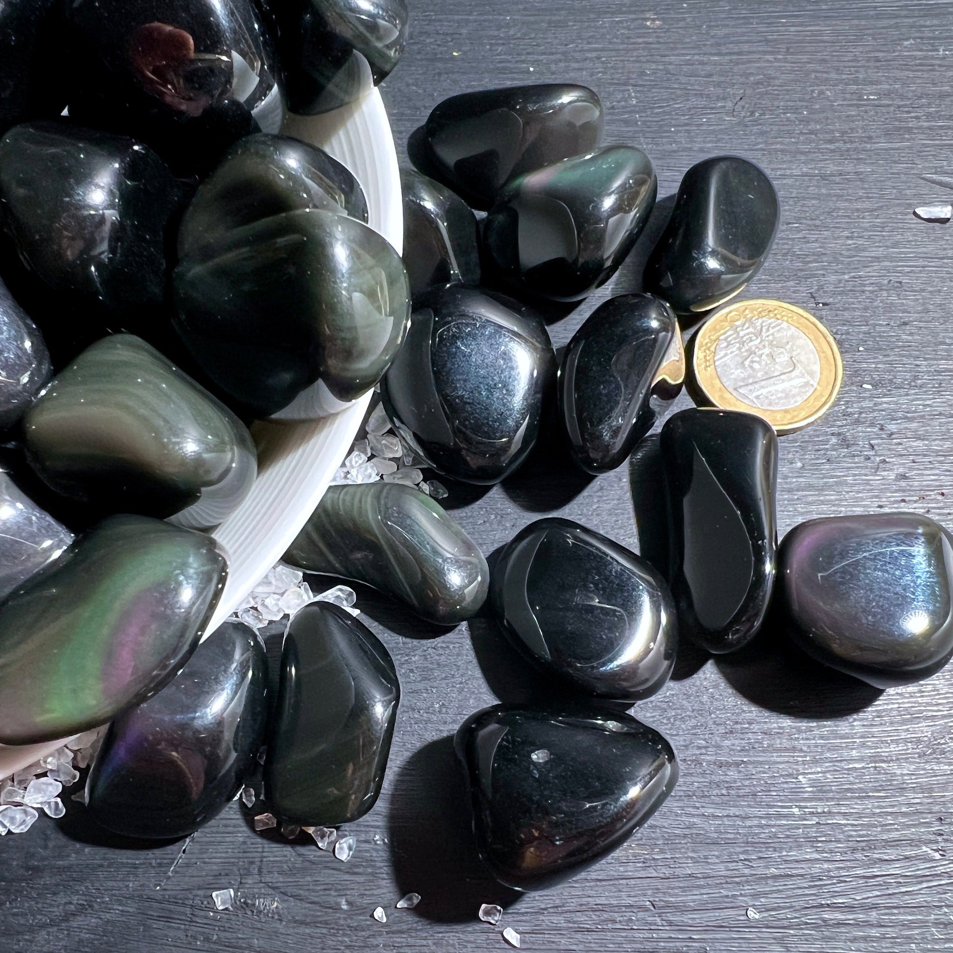 Regenbogen Obsidian Trommelstein mit Münze | Happy Minerals