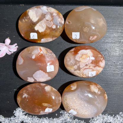 Sakura Achat Handschmeichler, Übersicht 1-6 Vorderseite | Happy Minerals