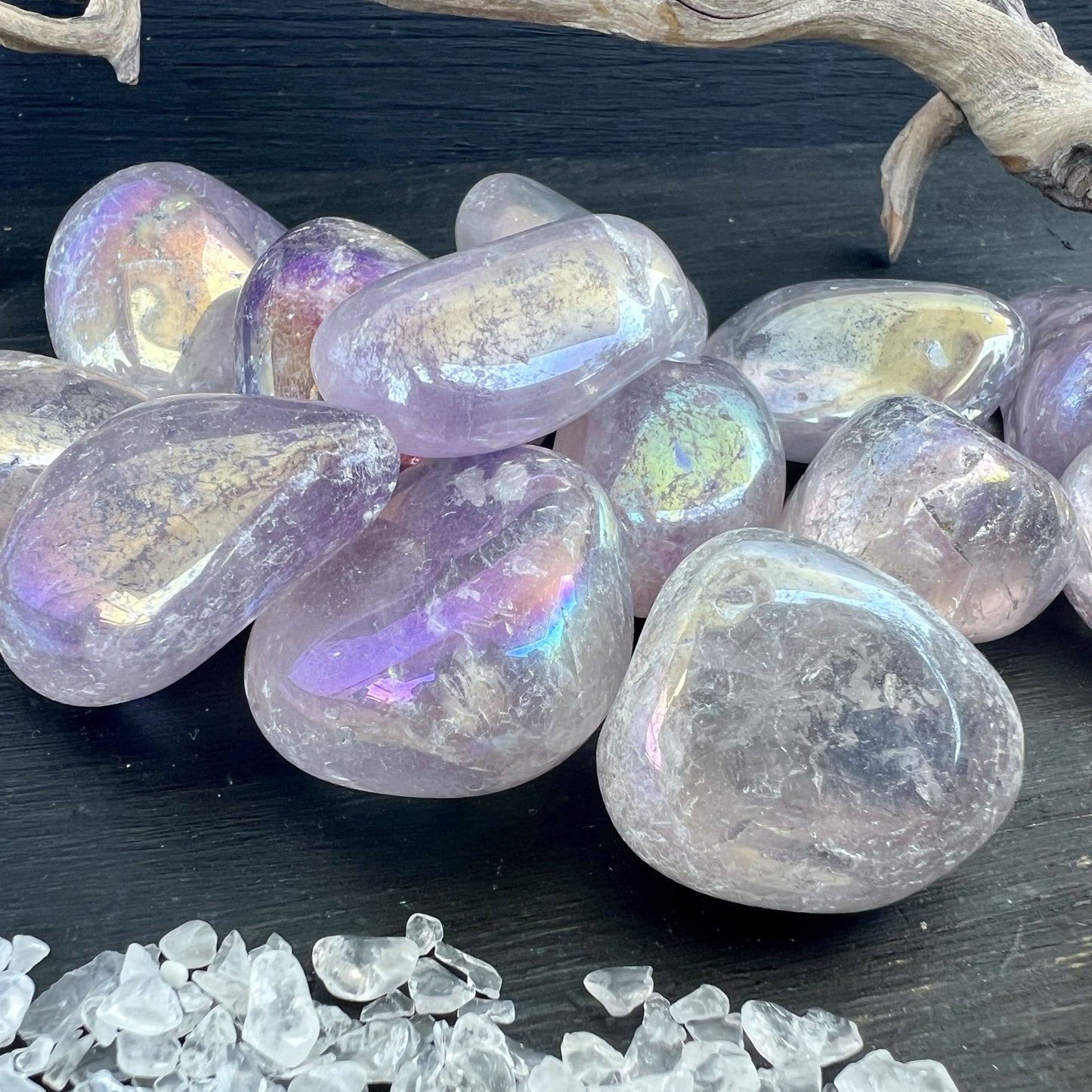 Schimmernde Angel Aura Amethyst Trommelsteine aus Brasilien | Happy Minerals