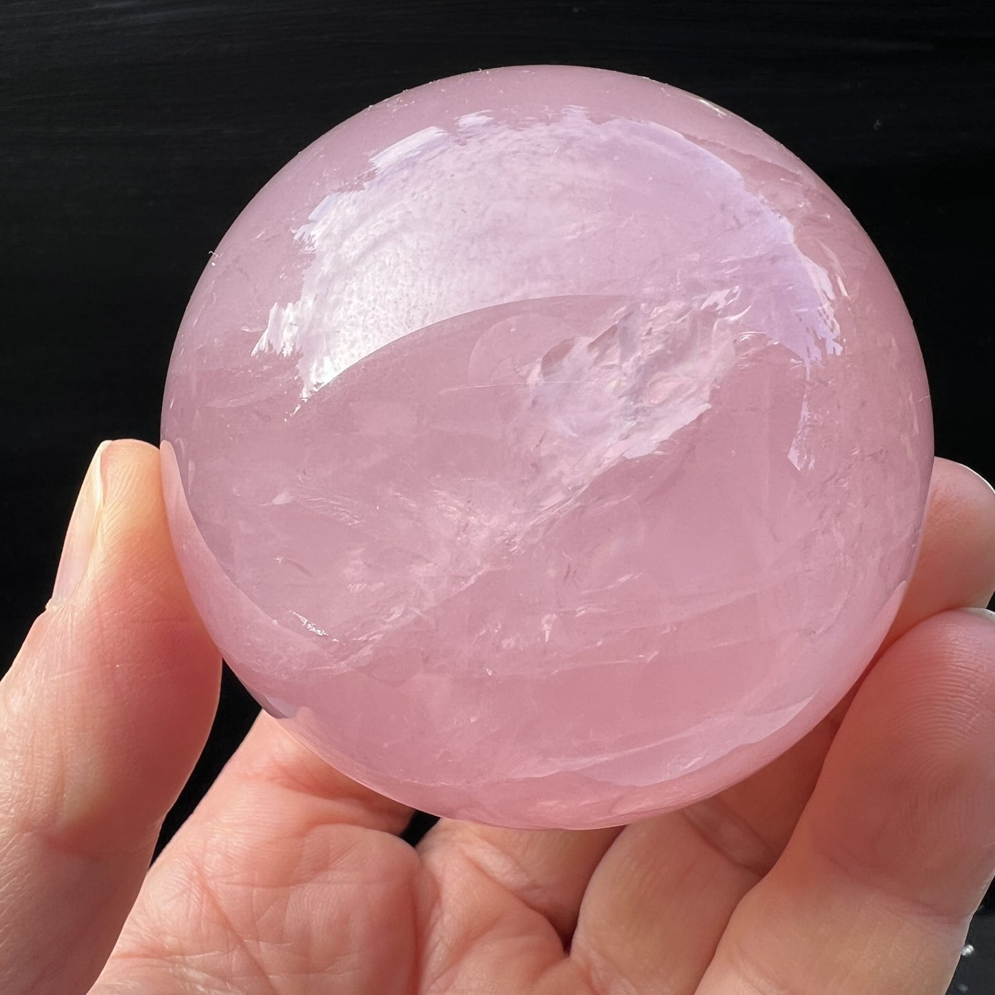 Sternrosenquarzkugel 380g | Happy Minerals