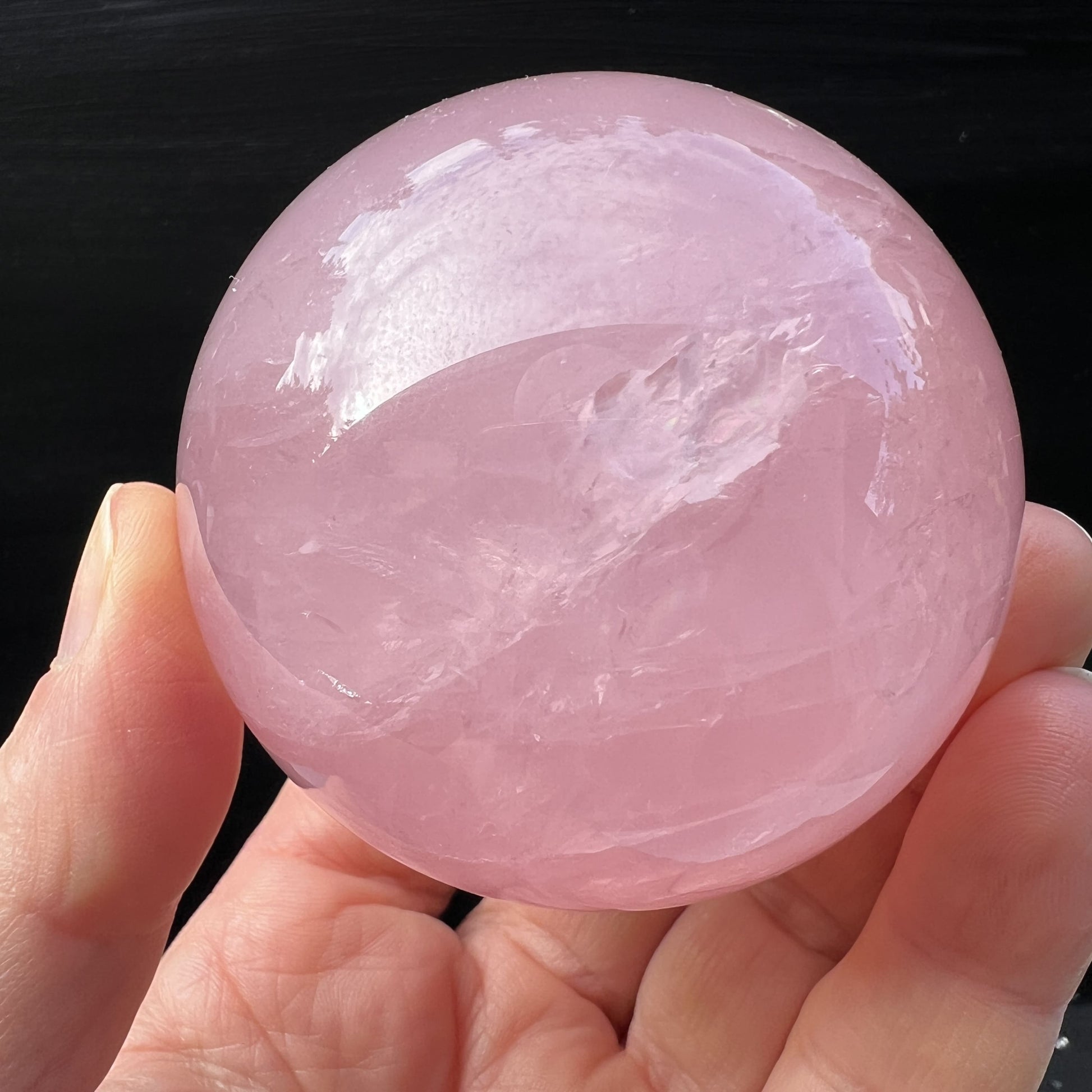 Sternrosenquarzkugel 380g | Happy Minerals