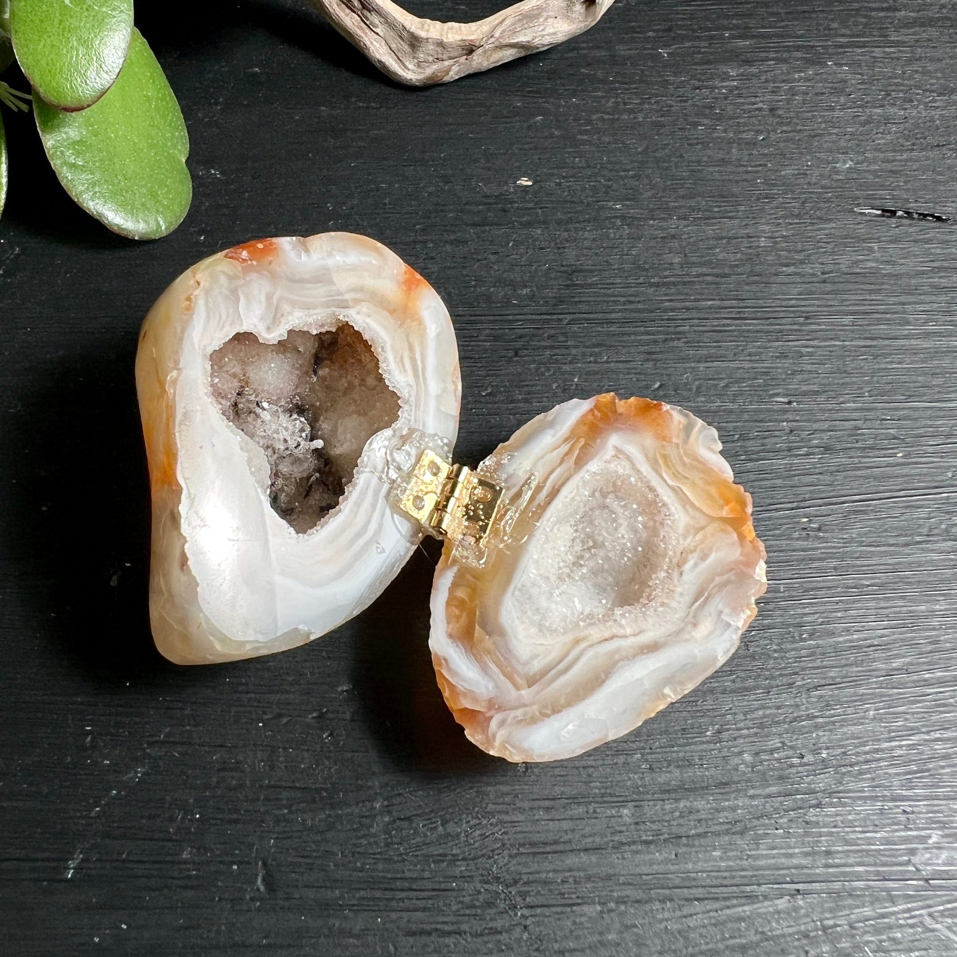 Achat Juwelenbox Set | beide Hälften sichtbar | kristalline Innenseiten | Brasilien Unikat Happy Minerals