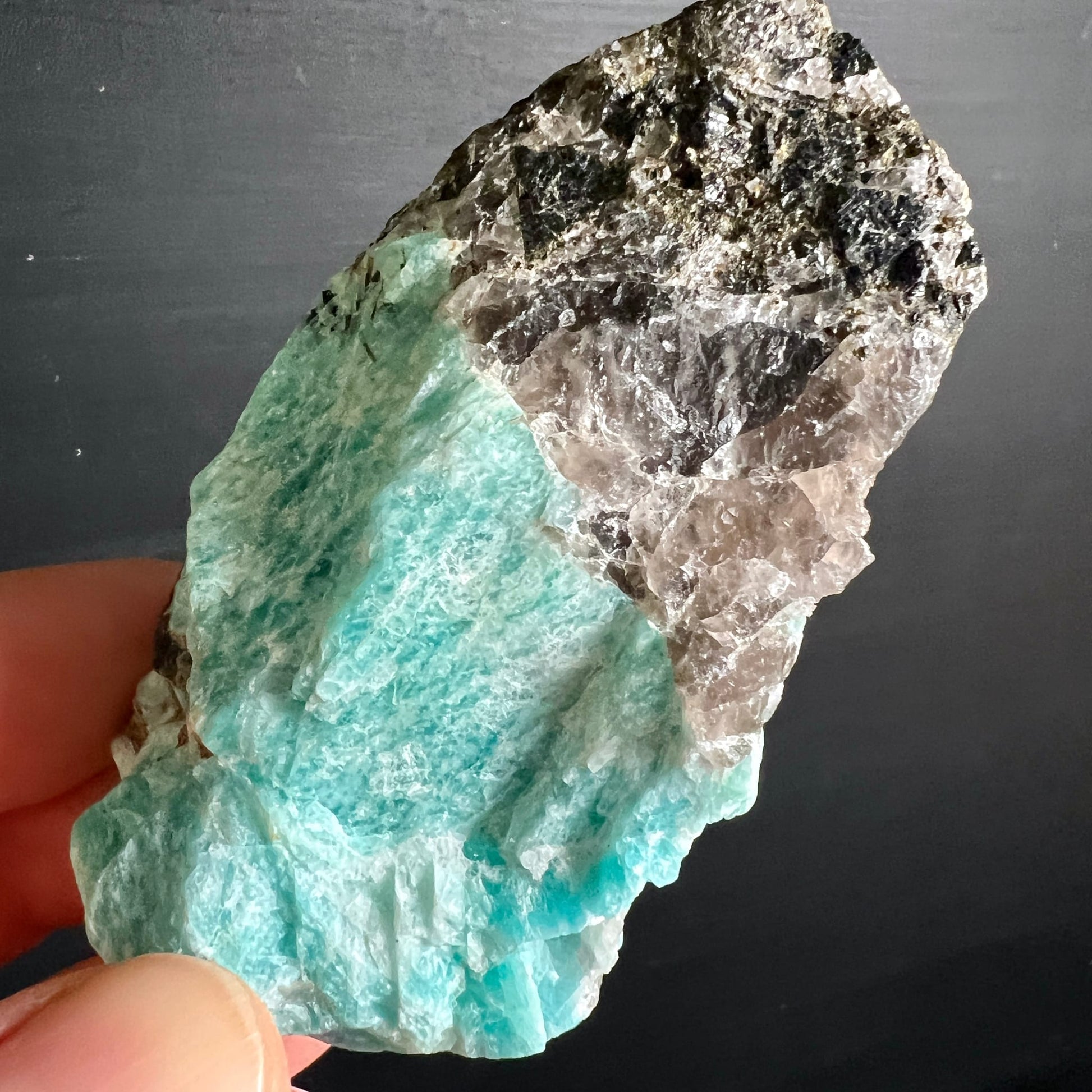 Amazonit mit Rauchquarz | Ansicht 20 | Happy Minerals