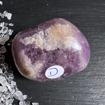 Amethyst/ dream amethyst aus Madagaskar | Ansicht 7 | Happy Minerals