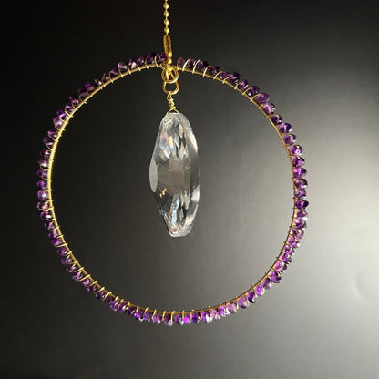 Amethyst Sonne | Glaskristall Oval Querformat | Violette Perlen Kreis | Gold Draht | Happy Minerals
