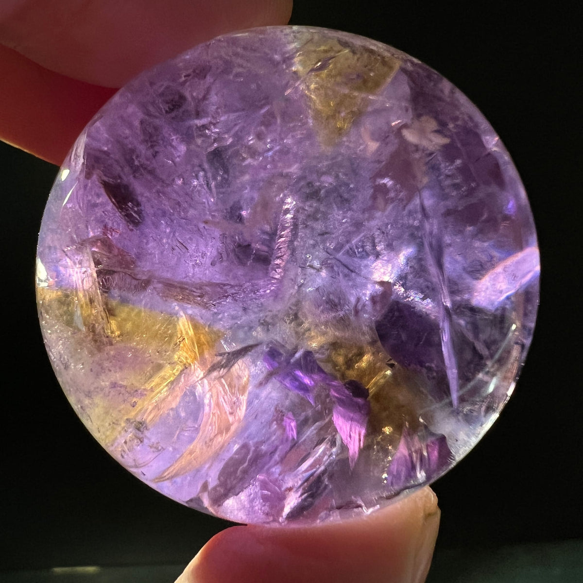 Ametrin Kugel poliert, violette und goldgelbe Zonen mit fasrigen Kristalleinschluessen | Happy Minerals