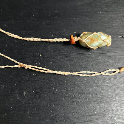 Andenopal Kette | geknüpfte Kordel | Draufsicht | Happy Minerals | Trommelstein | Unikat