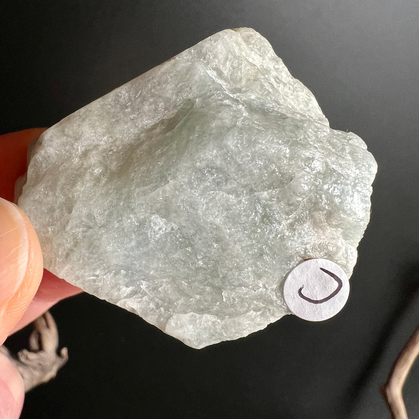 Aquamarin Rohstein C | Brasilien | blassblau transparent | prismatische Form | Happy Minerals Naturstein