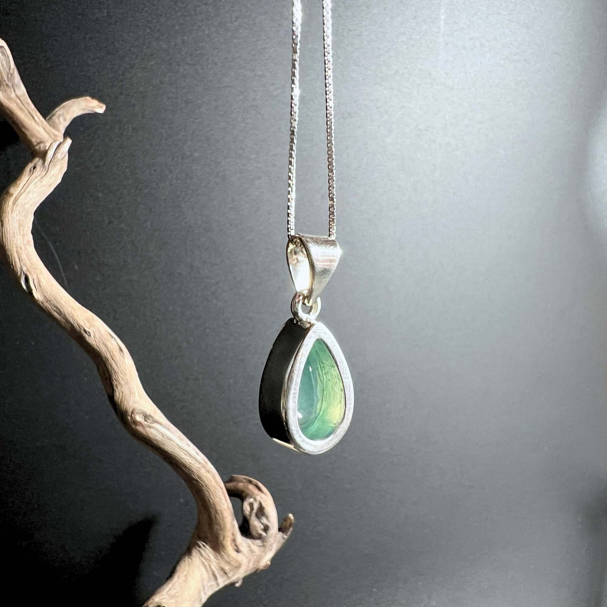 Aquapras Anhänger kombiniert mit Silberkette 45cm (separat erhältlich) | Happy Minerals