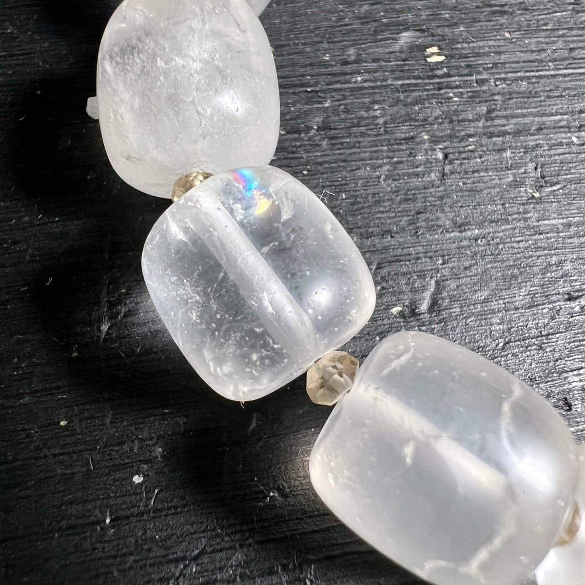 Citrin Zwischenperle mit Regenbogenglanz | Bergkristall Detail | Happy Minerals Naturschmuck