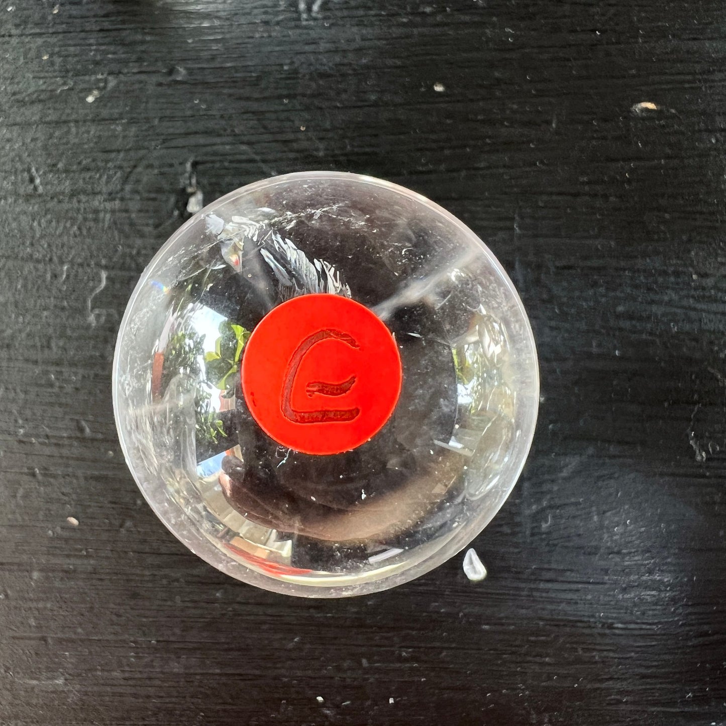 Bergkristall Kugel E | Brasilien | Rote Markierung | Happy Minerals