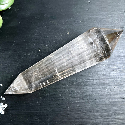 bergkristall mit metallständer | Ansicht 11 | Happy Minerals