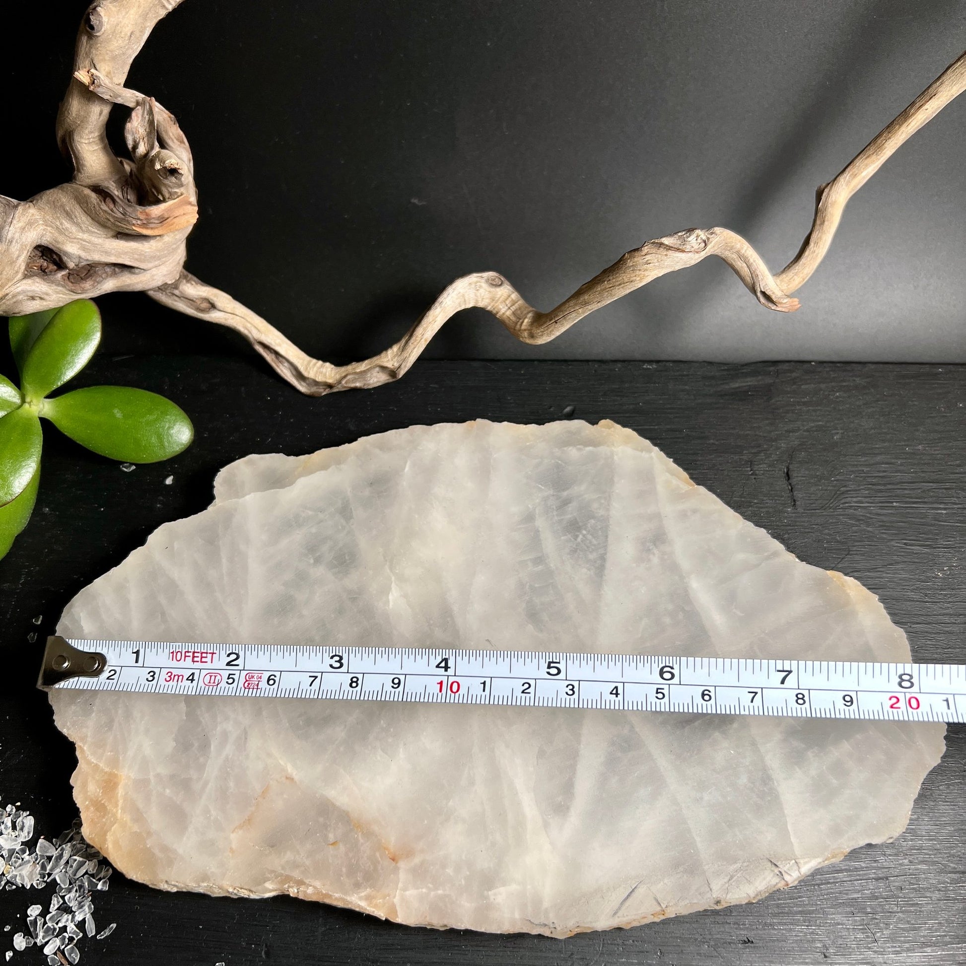 Bergkristall Platte Brasilien | kristallklar durchscheinend | Maßband Größenvergleich | Happy Minerals
