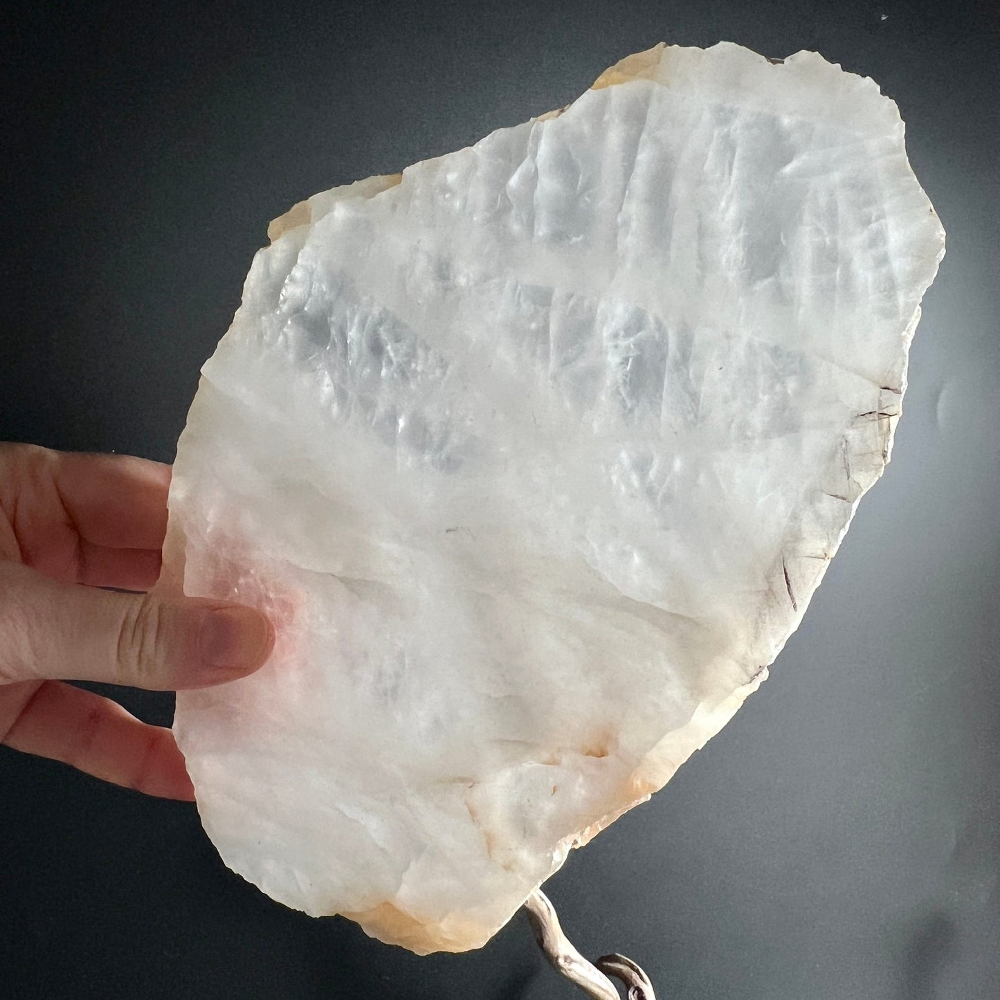 Bergkristall Platte Brasilien | weiß milchig durchscheinend | natürliche Kristallstrukturen sichtbar | Happy Minerals