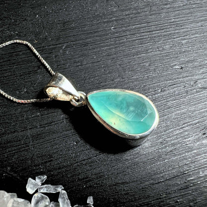 Blauer Chrysopras Aquapras Anhänger 26mm in Sterlingsilber | Happy Minerals