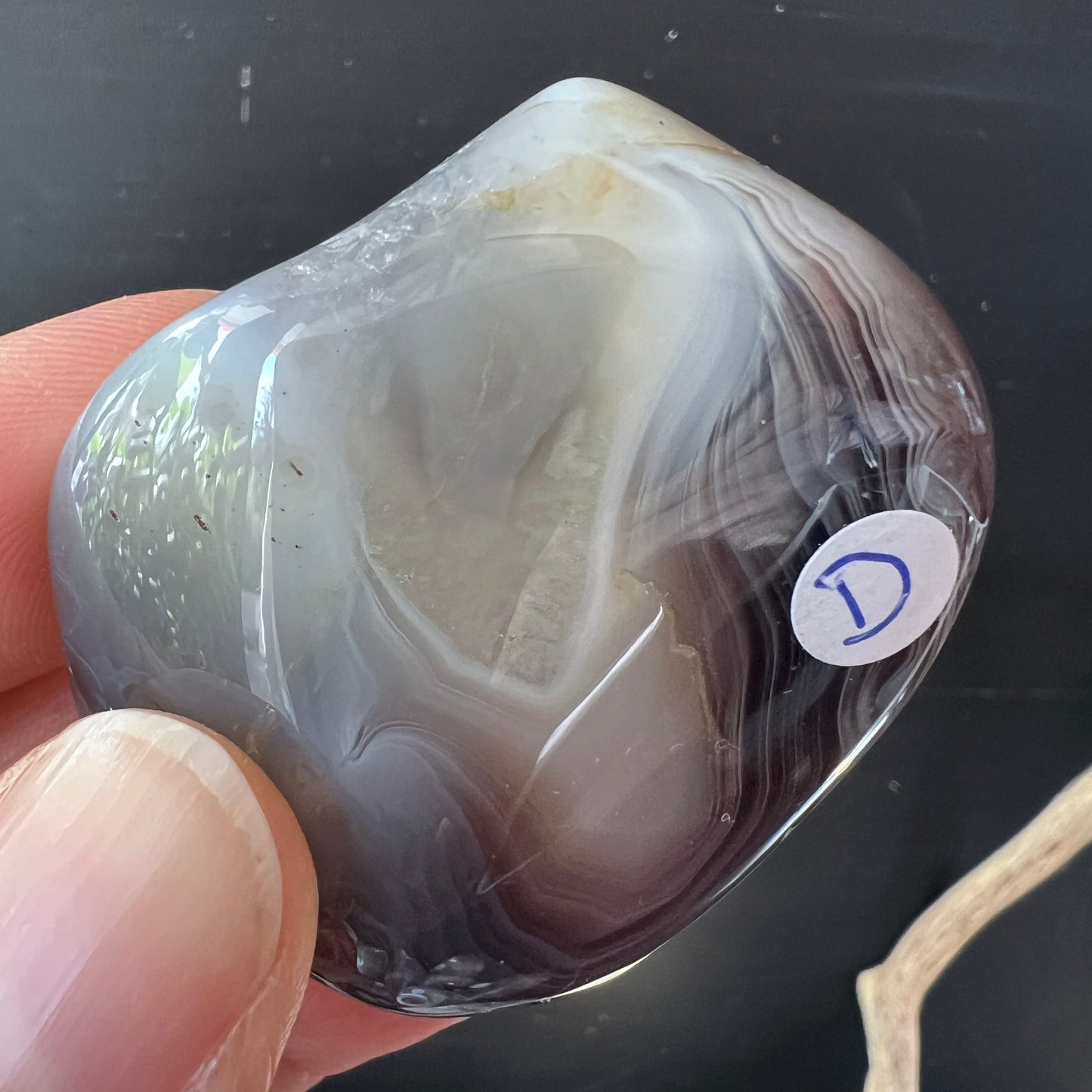 Botswana Achat Handschmeichler D | grau-beige Farbtöne | natürliche Maserung | poliert | Happy Minerals Edelstein