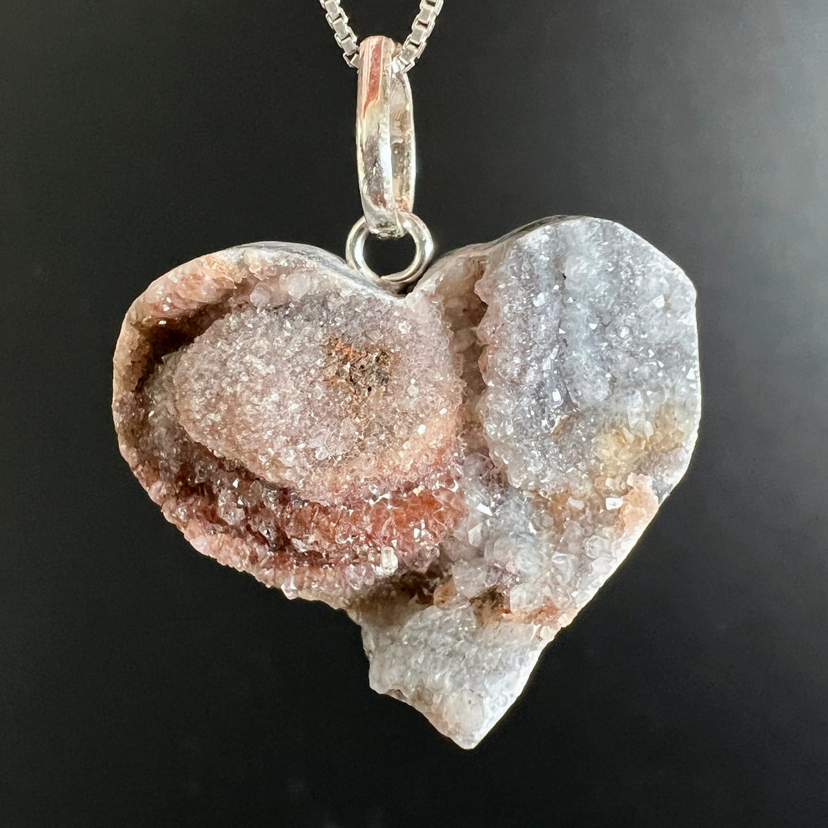 Chalcedon Rose aus Brasilien | Ansicht 7 | Happy Minerals