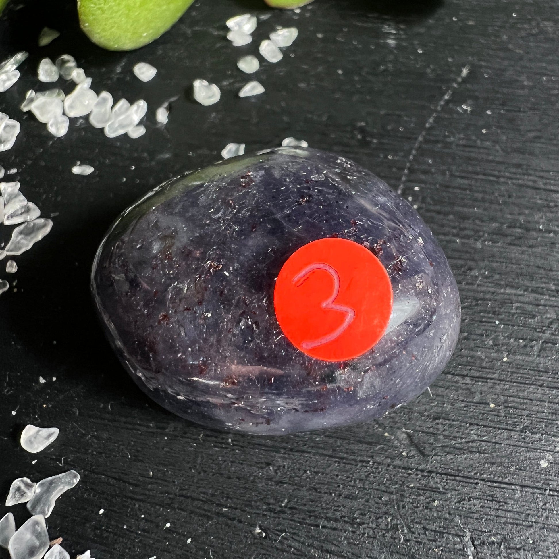 Cordierit Iolith 3 | dunkelblaue Maserung | indischer Heilstein | Happy Minerals Edelstein Shop
