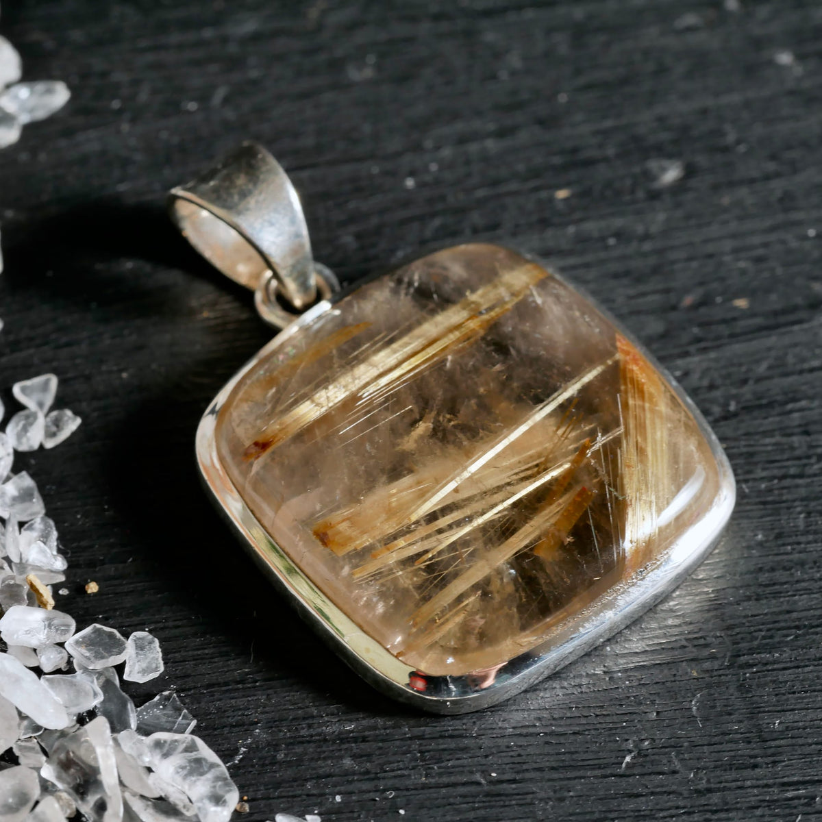 Goldrutilquarz | Anhänger | quadratisch | Sterlingsilber | funkelnde Rutilnadeln | Madagaskar | Happy Minerals