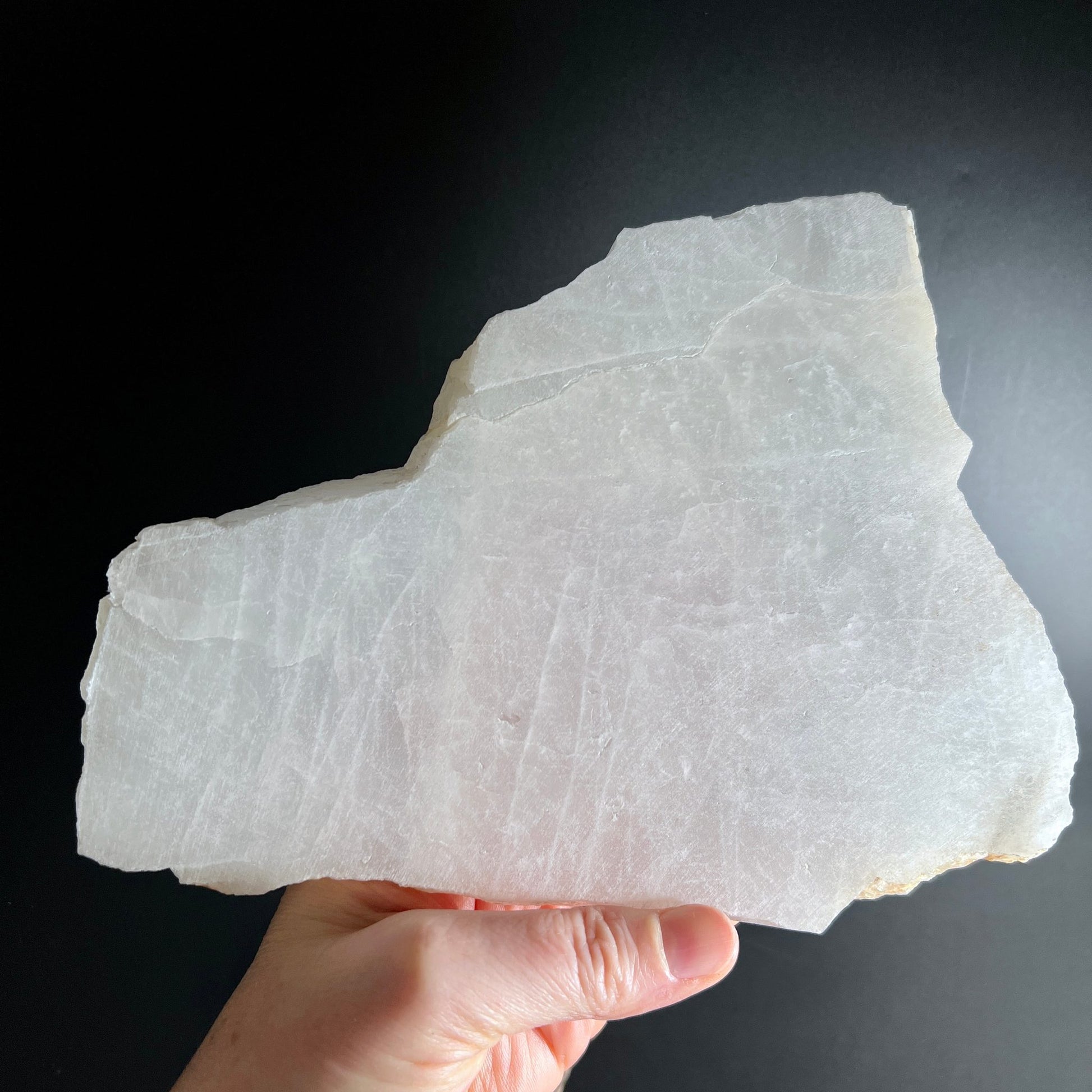 Große Bergkristall Platte | Brasilien | Milchig weiß | Kristalline Oberfläche | Naturstein Scheibe | Happy Minerals