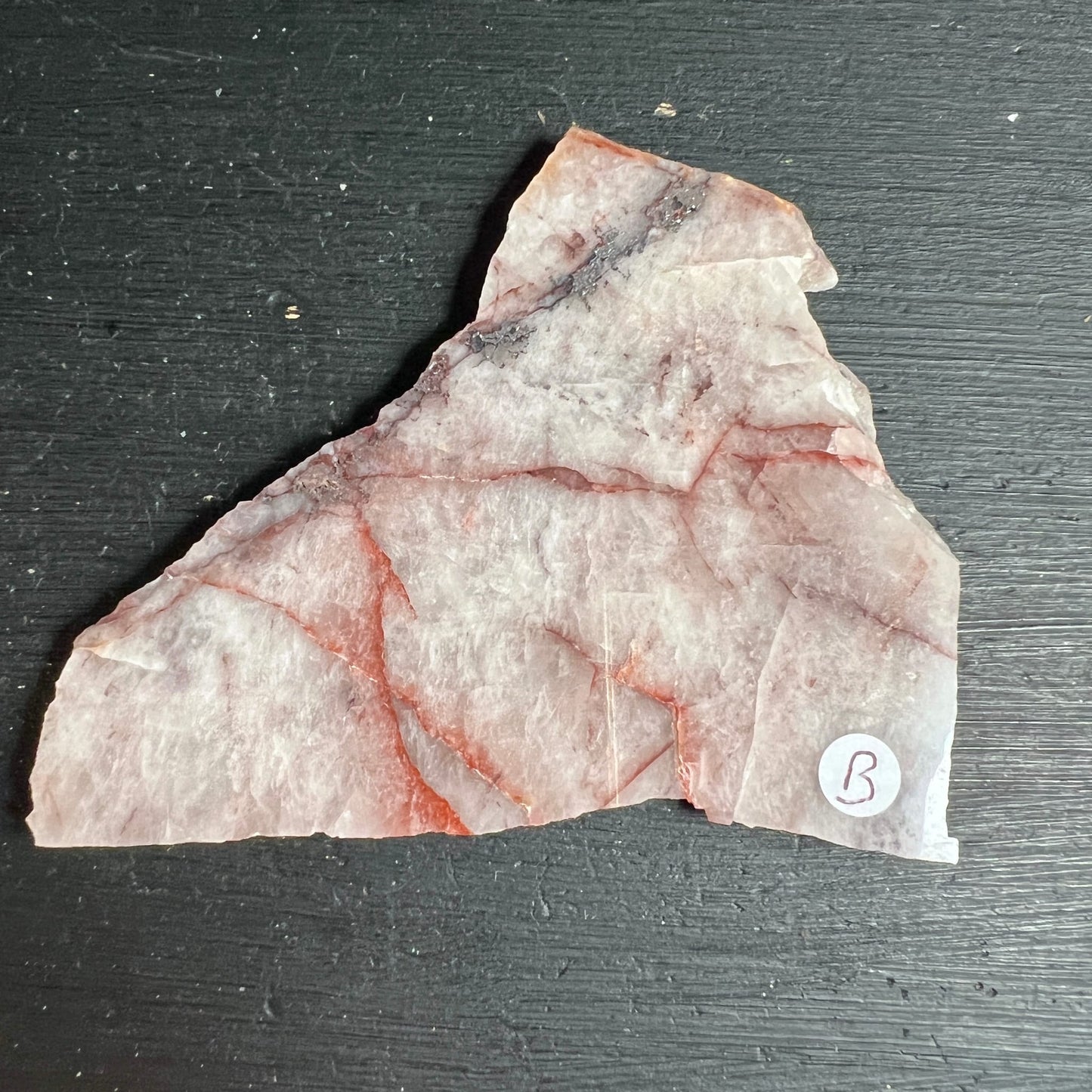 Feuerquarz | Variante | B | Draufsicht | rote | Linien | Hematoid | Quarz | Madagaskar | Happy | Minerals