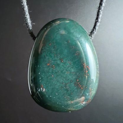 Heliotrope Pendant 30x20mm | Healing Stone for Courage and Grounding