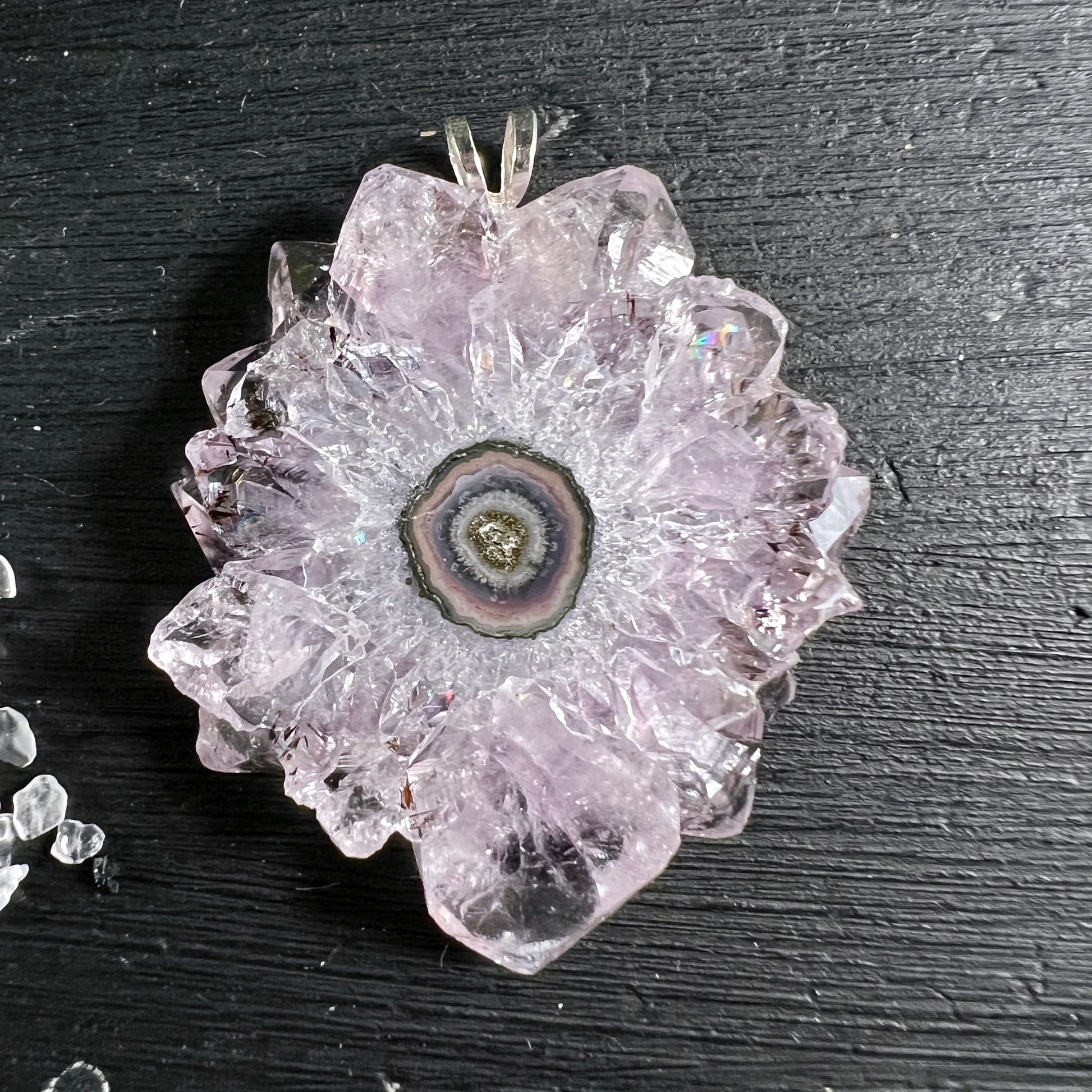 Amethyst Stalaktit Anhänger rosa-lila Kristallquerschnitt Blütenform 33mm 925 Silber | Happy Minerals