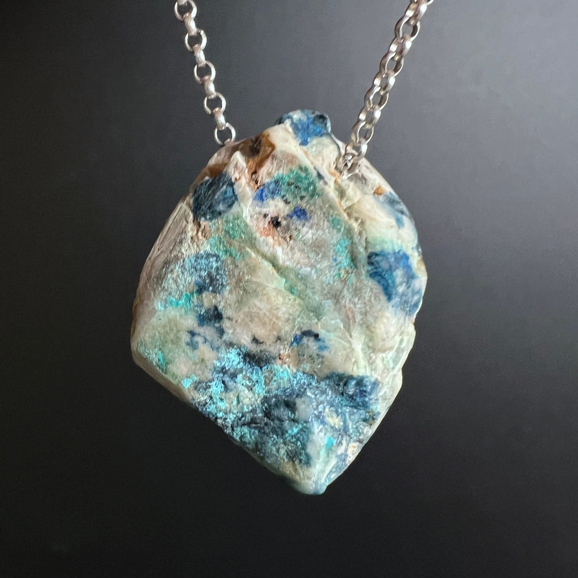 kalkstein mit azurit-malachit einschluss | Ansicht 12 | Happy Minerals