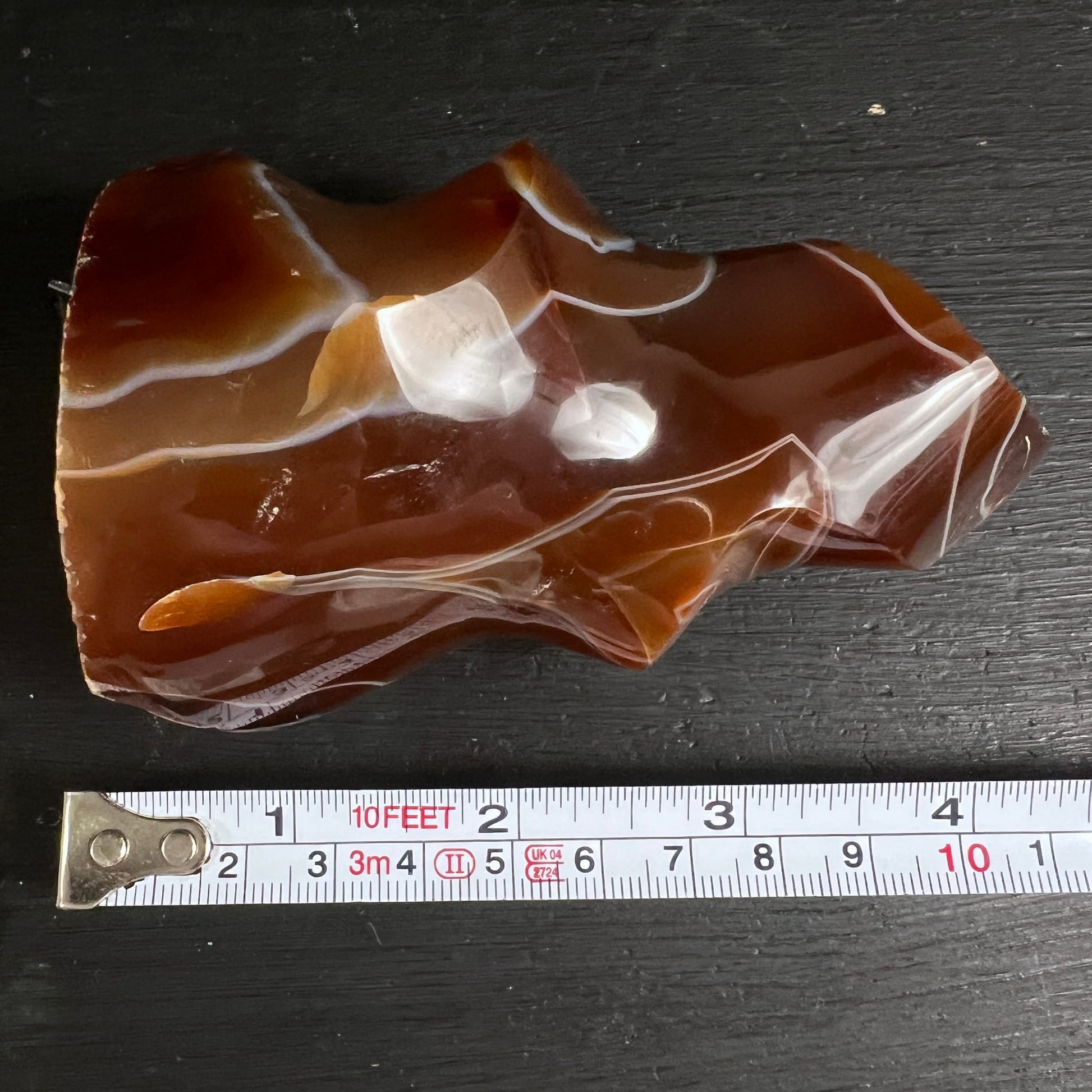 Karneol Flamme Größenvergleich Maßband | ca. 10 cm | Unikat Madagaskar | Happy Minerals