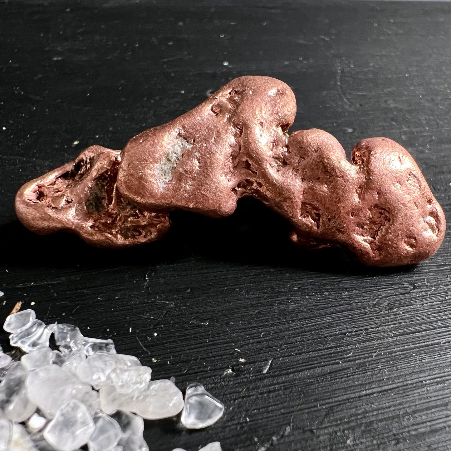Kupfer-Nugget Variante B | Seitenansicht | filigrane Verästelungen | Happy Minerals
